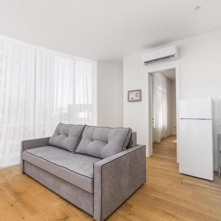 Gagarin Plaza Design Apartment Odessa Exteriör bild